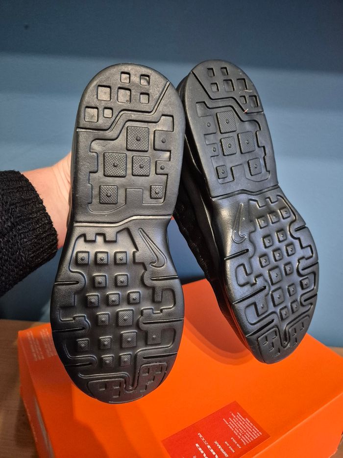 Nike air max invigor pointure 34 - photo numéro 5