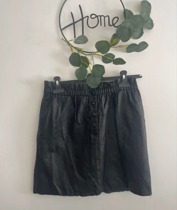 🌸Jupe noir en similicuir Kiabi taille 38  42cm 🌸