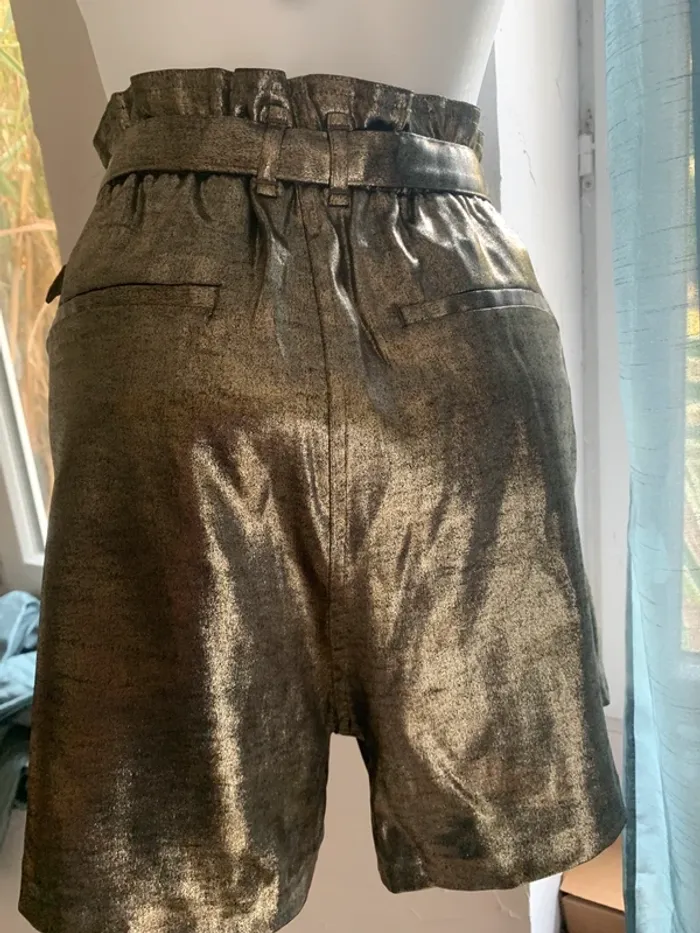 Short more doré taille 38 - photo numéro 7