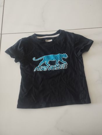 T- shirt