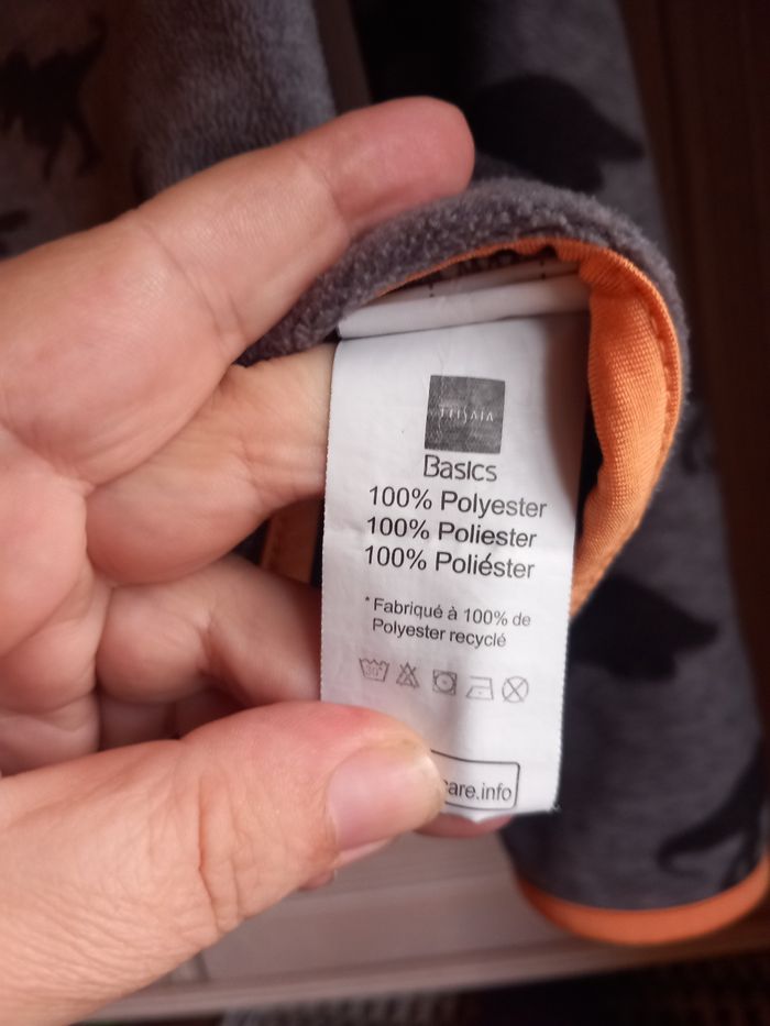 Veste polaire avec dinosaures 12 ans - photo numéro 6