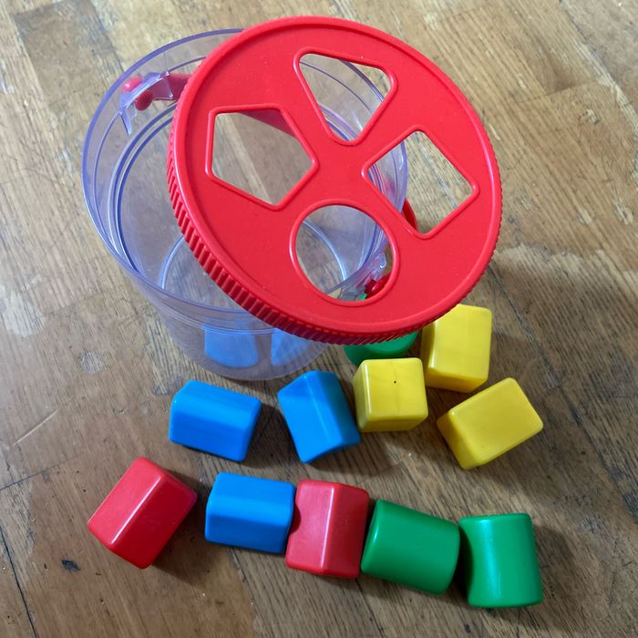 Jeu des formes ludique pour enfant