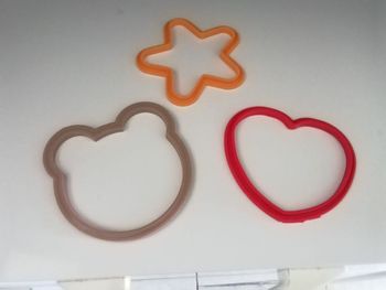 Moule pour faire des œufs sur le plat