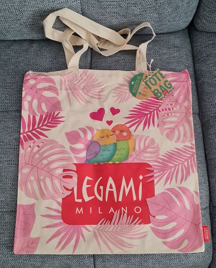 Legami Saint Valentin 2026 Set Effaçables + Tote Bag + Trousse XXL Panda + Set Noel 2025 - photo numéro 4