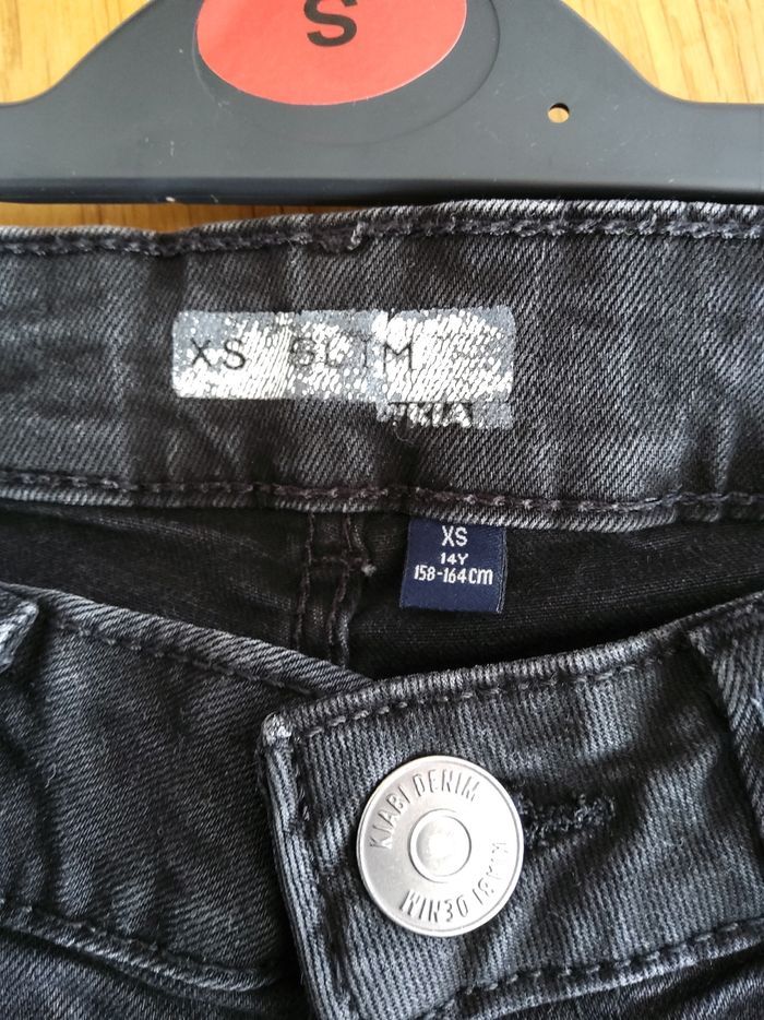 Bermuda noir - photo numéro 3