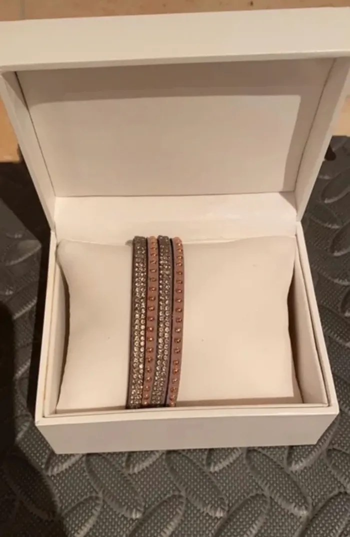 Bracelet