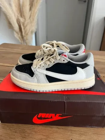 Travis Scott X Air Jordan 1 Rétro Low Black Phantom