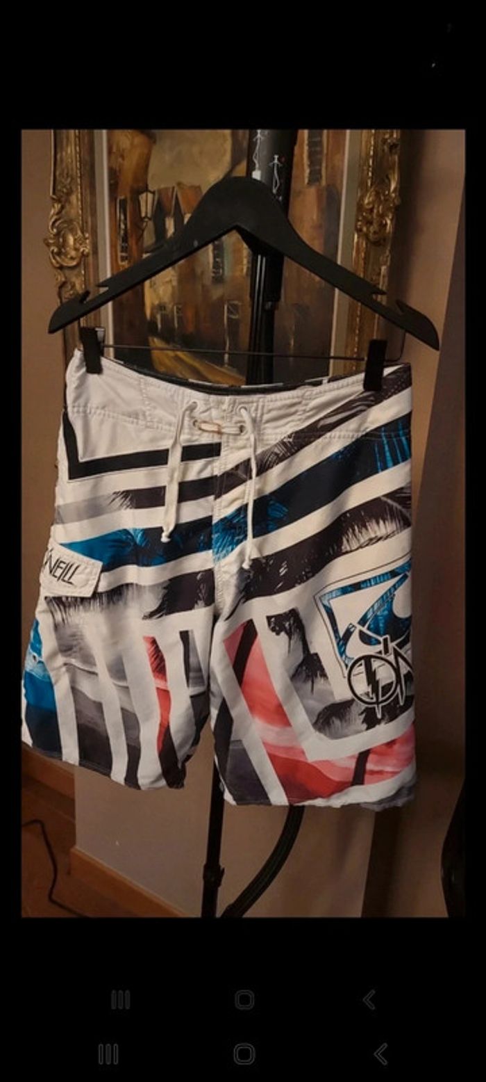 Short O'Neill homme size 28 fr 38