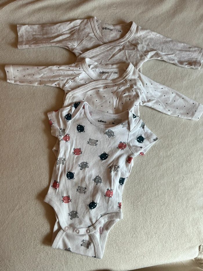Lot 4 bodies gemo 3 mois