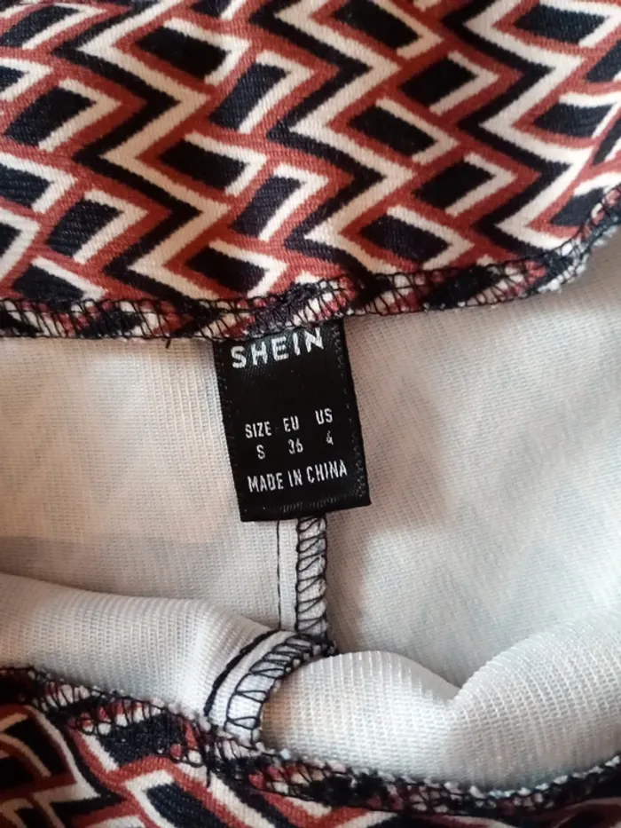 Short été shein, taille S,très bon état motifs - photo numéro 4