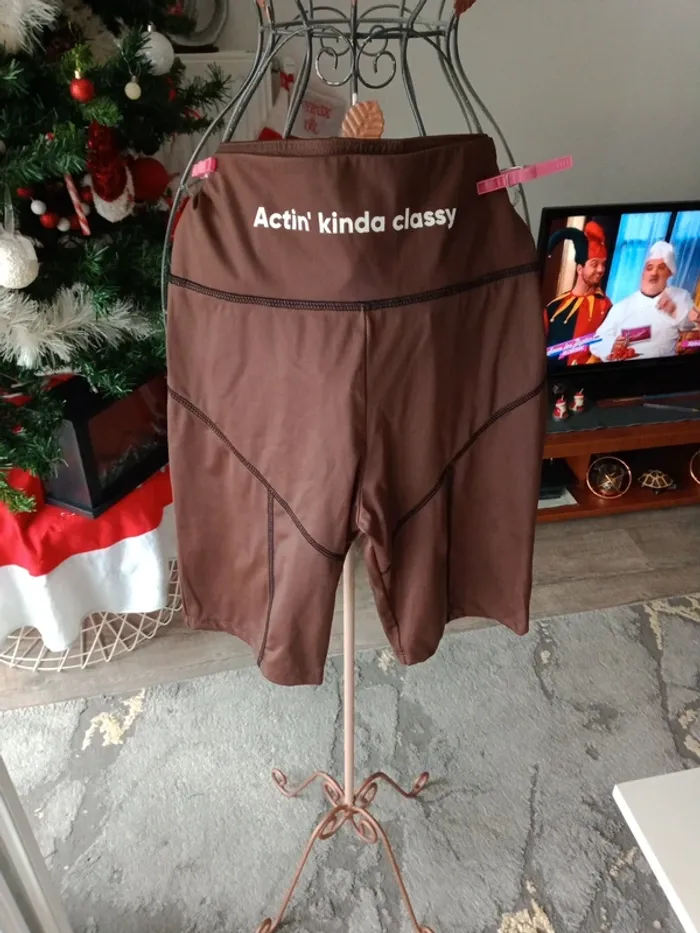 cycliste short actin kinda classy