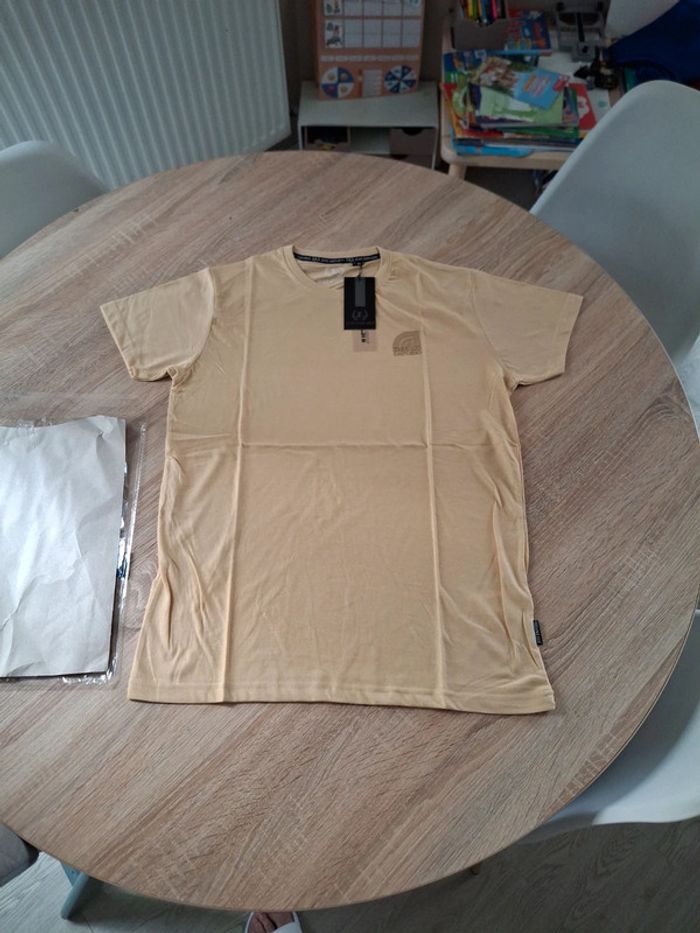 T-shirt - photo numéro 3