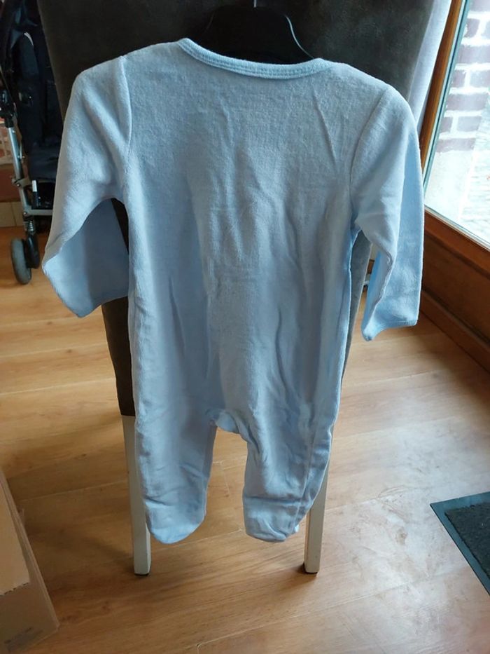 2 pyjamas - photo numéro 2