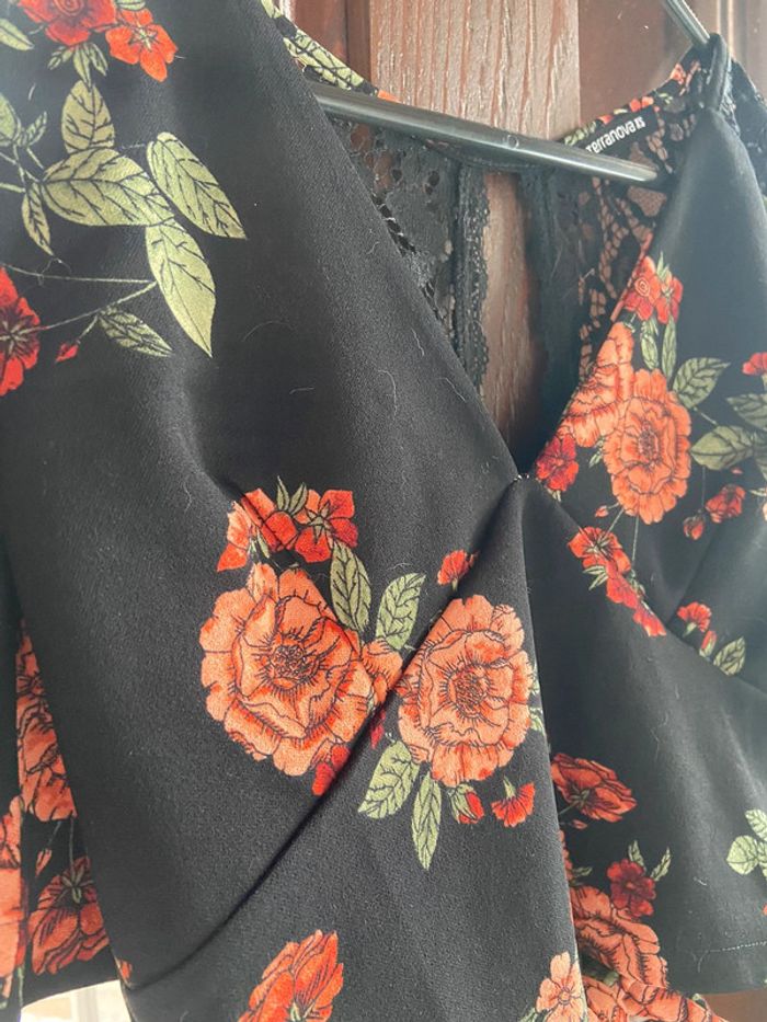 Haut à fleur dos nu - photo numéro 9