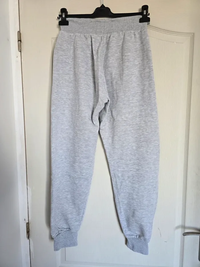 Bas de jogging Mckenzie taille M bon état - photo numéro 2