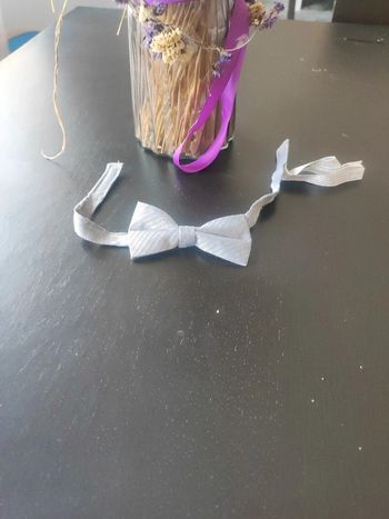 Noeud enfant gris bleu