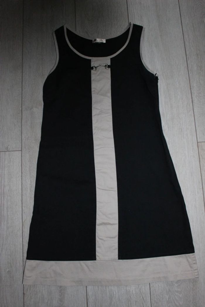 Robe à bretelles beige et noire taille 38