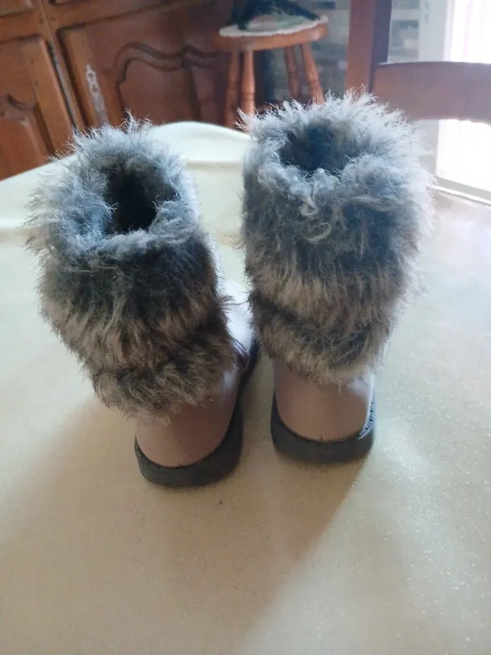 Paires de bottines fourrées - photo numéro 4