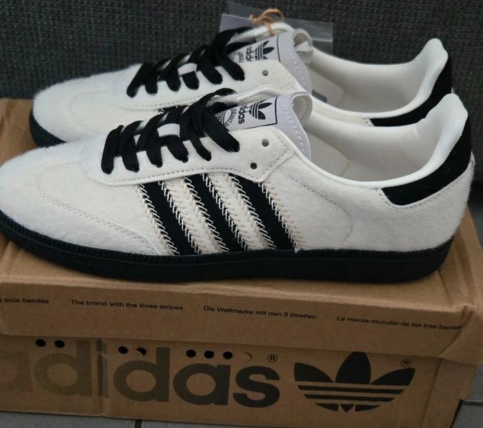 Adidas Handball Spezial Taille 40.5 - photo numéro 2