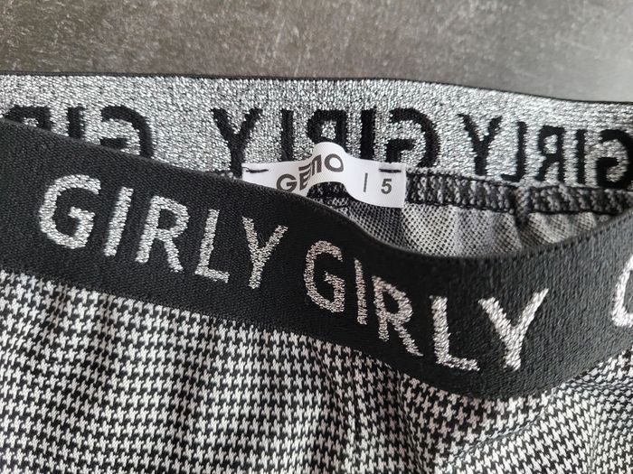 Pantalon fille 5 ans - photo numéro 4