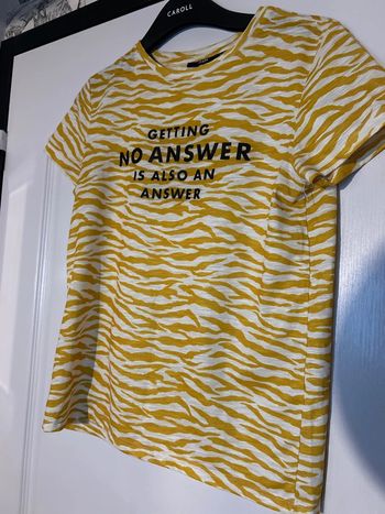 T-shirt zèbre, taille S. Kiabi.