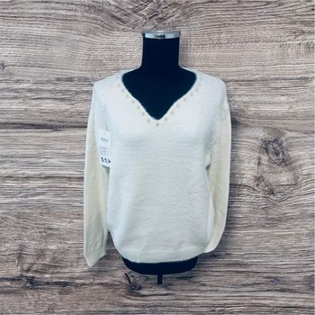 Pull écru a col V avec des perles 🍭🍭