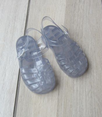 Sandales de plage type méduse pointure 22