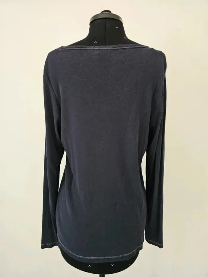 Haut manches longues Monoprix - Marine - Taille 46/48 - Très bon état - photo numéro 2
