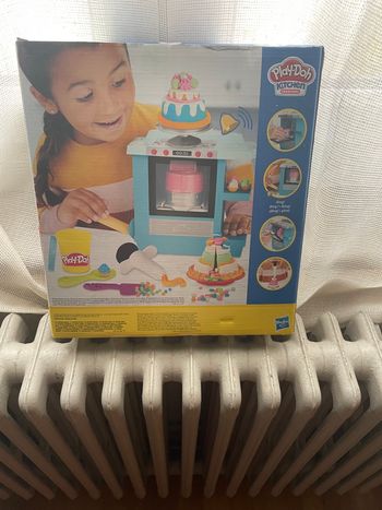 Pâte à modeler neuf Play Doh kitchen neuf emballé