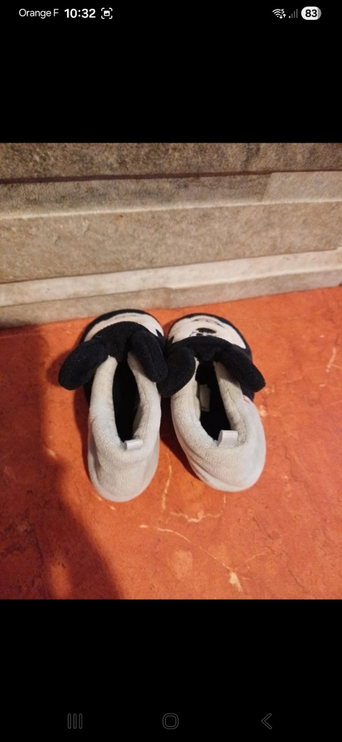 Pantoufles bébé taille 6 / 9 mois - photo numéro 3