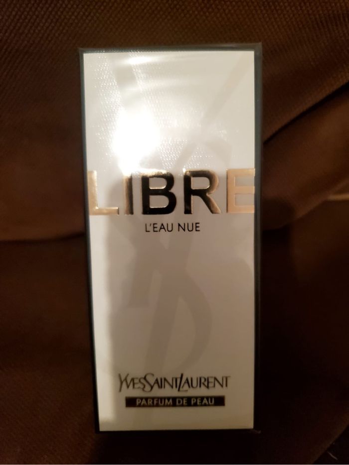 Libre l’eau nue YSL