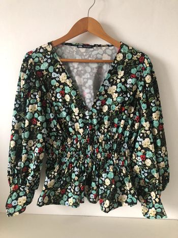 Chemisier blouse Zara à fleurs cintrée