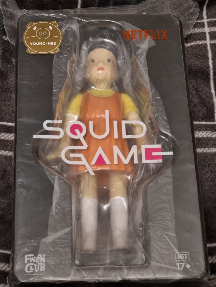 Young Hee Vinyl Figure Squid Game