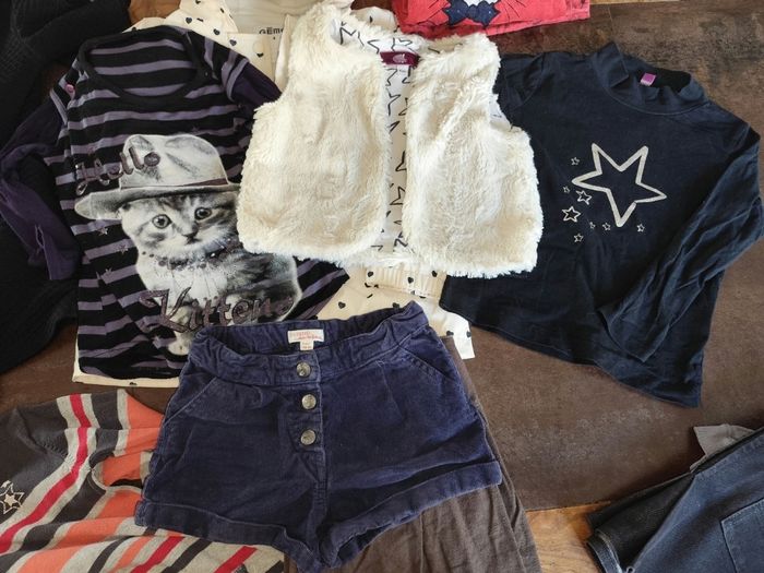 Lot vêtements fille 4 ans hiver manteau robes tee shirts - photo numéro 3