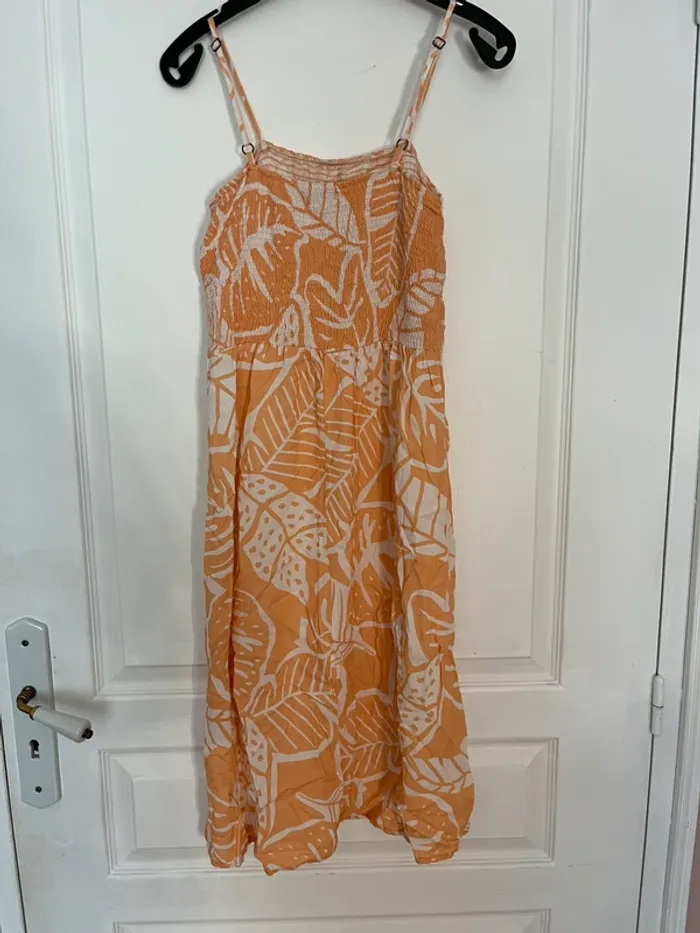 Robe mi longue à motifs fleuri - photo numéro 2