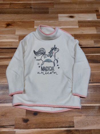 Pull polaire licorne