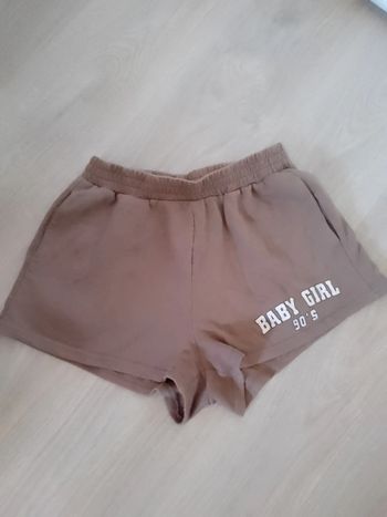 Short sport taille S