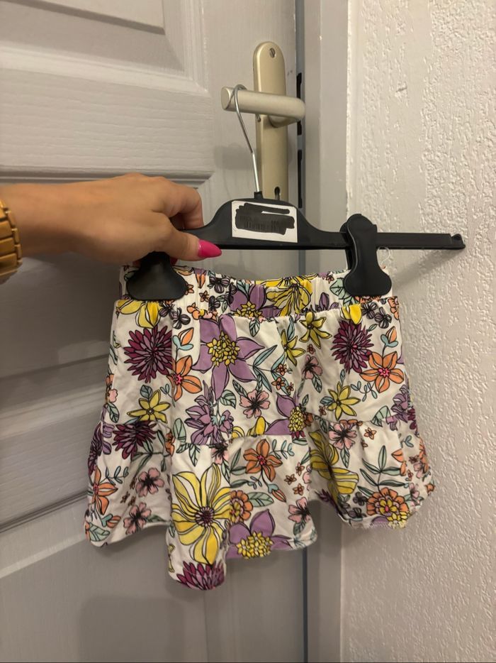Jupe fleurie c&a 2 ans