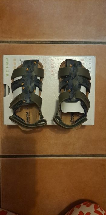 Sandales