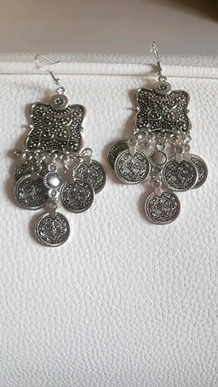 Jolies bounces d oreille