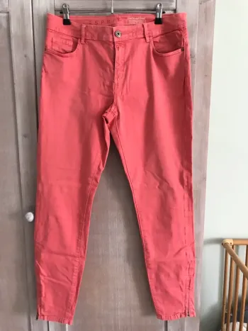 Pantalon Esprit Corail avez zip aux pieds
