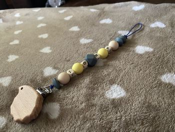 Attache tétine et porte clé