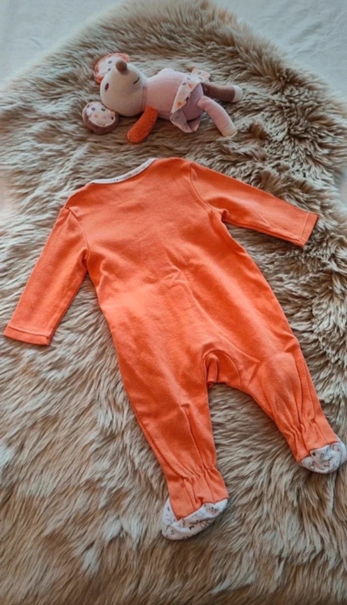 Pyjama  fin orange orchestra  1 mois - photo numéro 2
