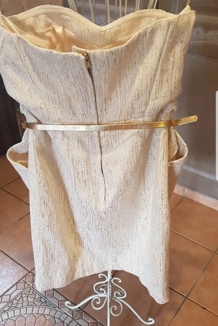Robe cérémonie dorée - photo numéro 3