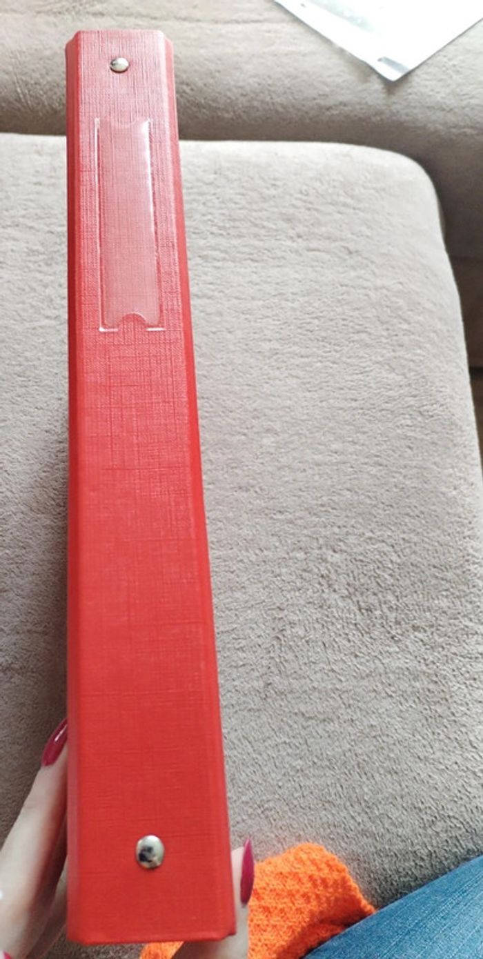 Classeur rouge - photo numéro 5