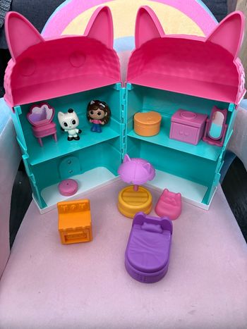 Petite maison Gabby Dollhouse.