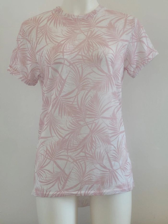 Thsirt col rond manches courtes feuilles XS 34 Primark - photo numéro 3
