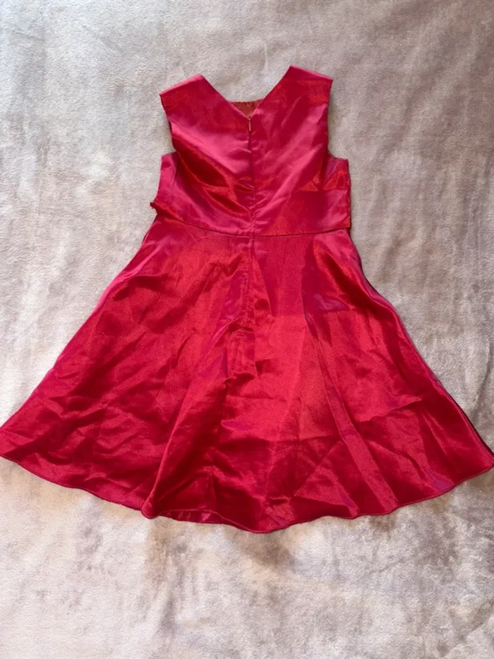 Robe de cérémonie fille taille 4 ans couleur bordeaux en très bon état. - photo numéro 8