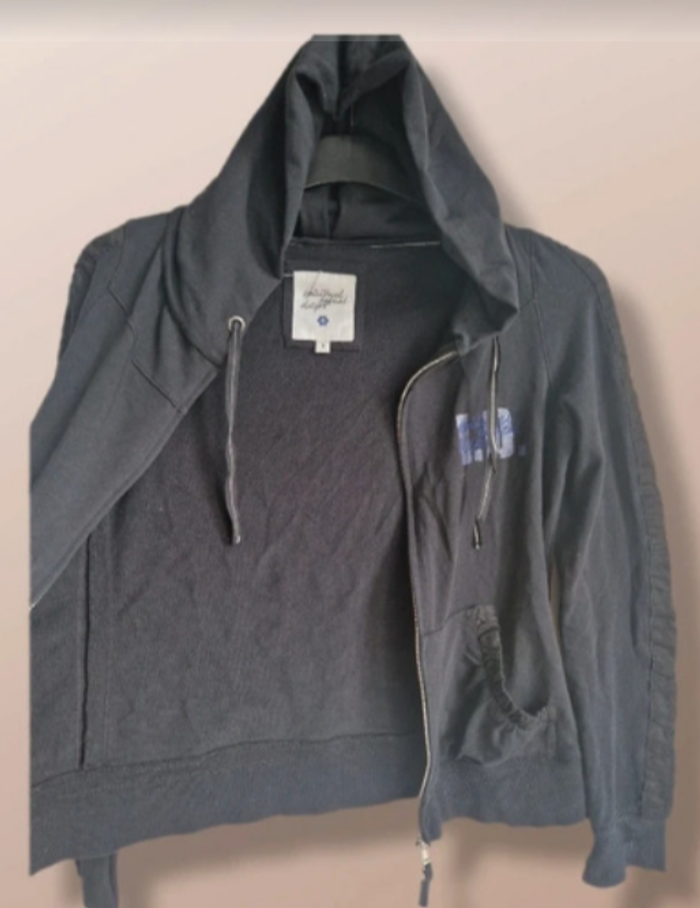🧥Sweat à capuche noir Spirituel Casual Dept Taille M - photo numéro 4