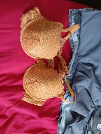 Soutien gorge moutarde